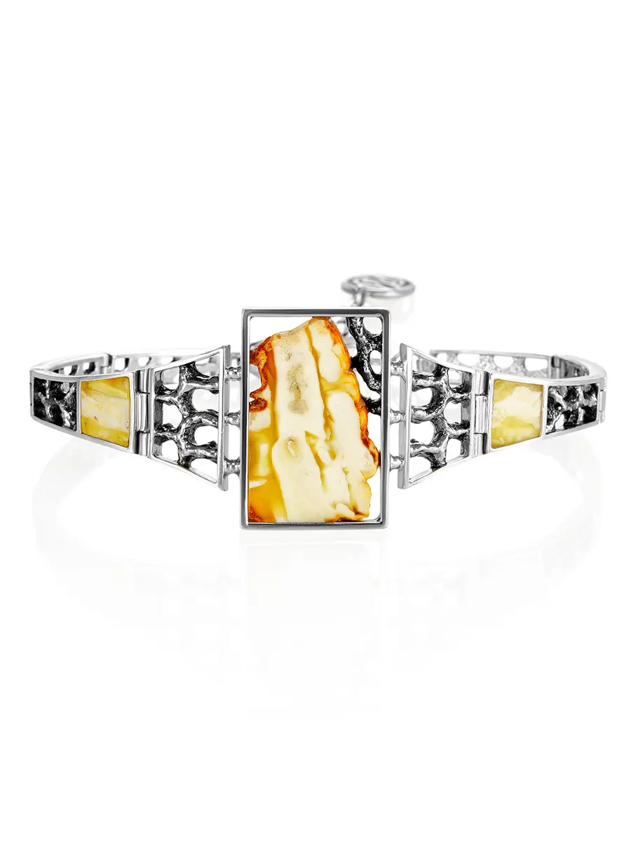 картинка Изящный серебряный браслет с цельными кусочками пейзажного янтаря «Модерн» в онлайн магазине