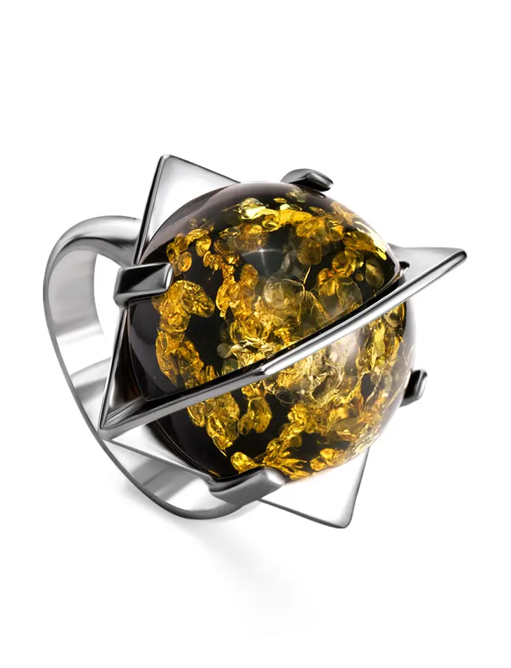 картинка Необычное кольцо из серебра и натурального янтаря зелёного цвета «Сатурн» в онлайн магазине