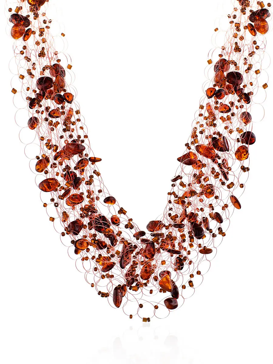 картинка Колье из натурального янтаря и бисера «Лукоморье воздушное» вишневое в онлайн магазине