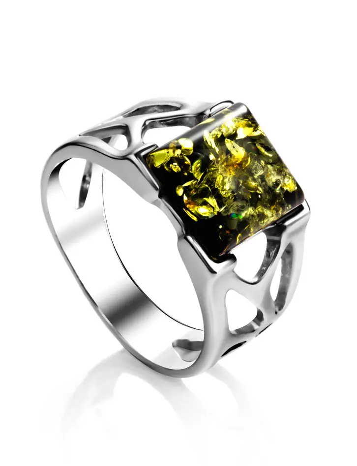 картинка Женский перстень со вставкой из натурального янтаря зелёного цвета «Артемида» в онлайн магазине