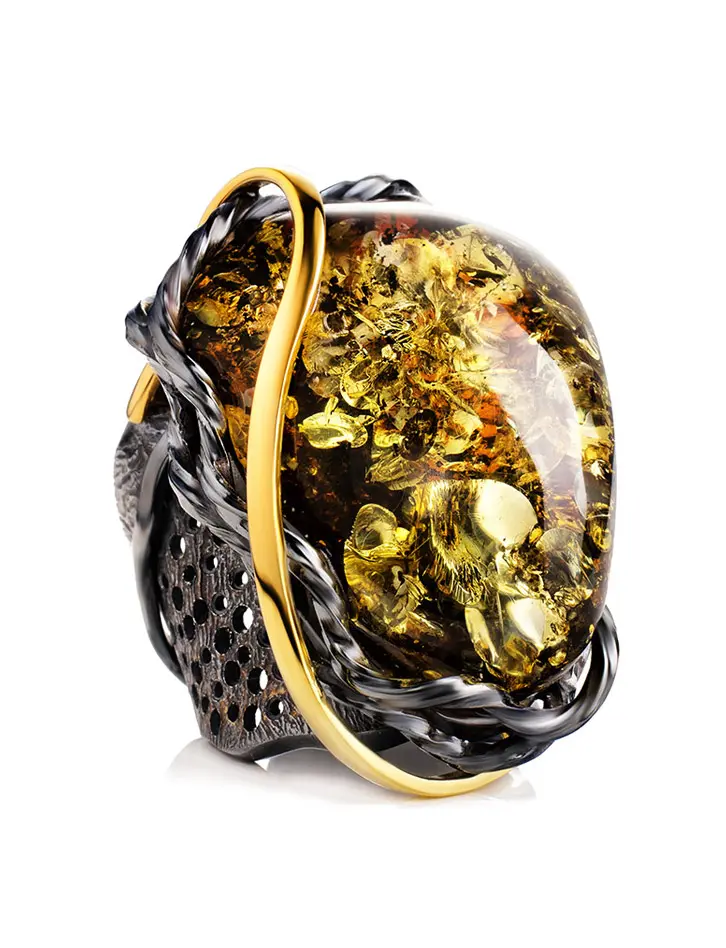 картинка Эффектный объёмный перстень «Сирена» из серебра и натурального зелёного янтаря в онлайн магазине