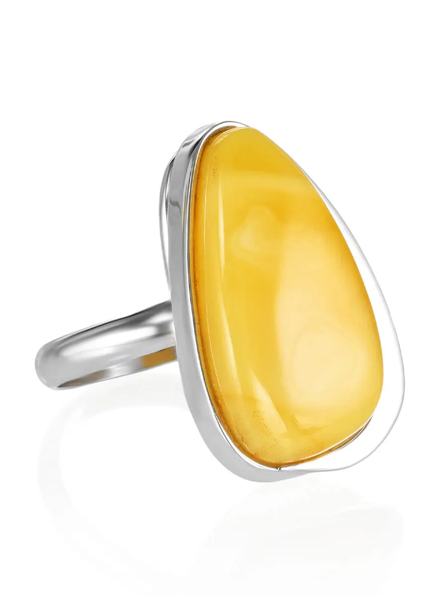 картинка Серебряное кольцо с вставкой из нежно-медового янтаря «Лагуна» в онлайн магазине