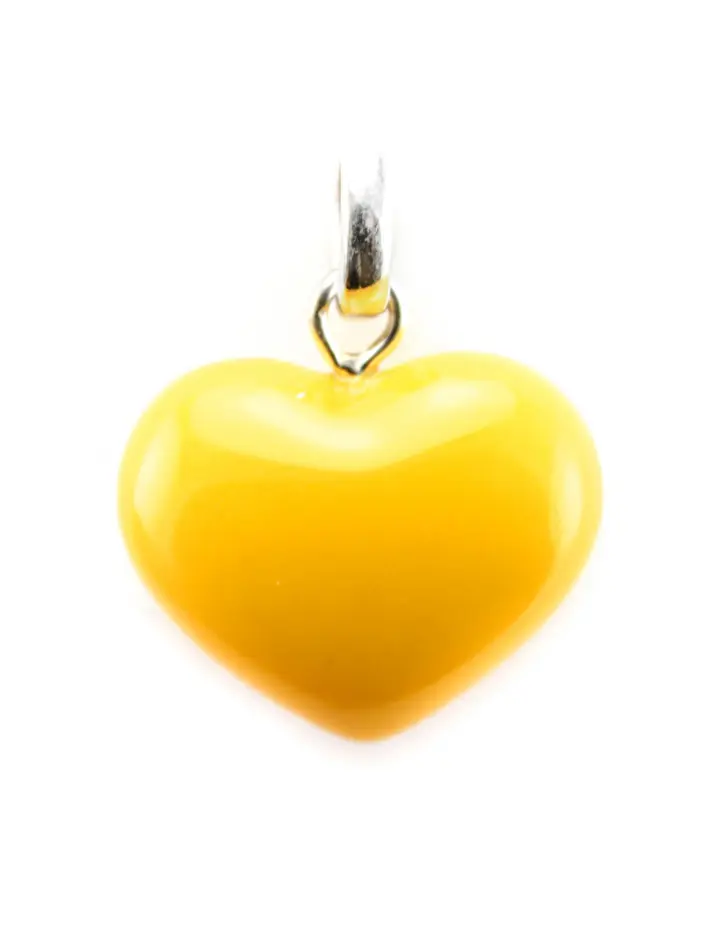 картинка Красивый глянцевый кулон в форме сердца из натурального янтаря в онлайн магазине