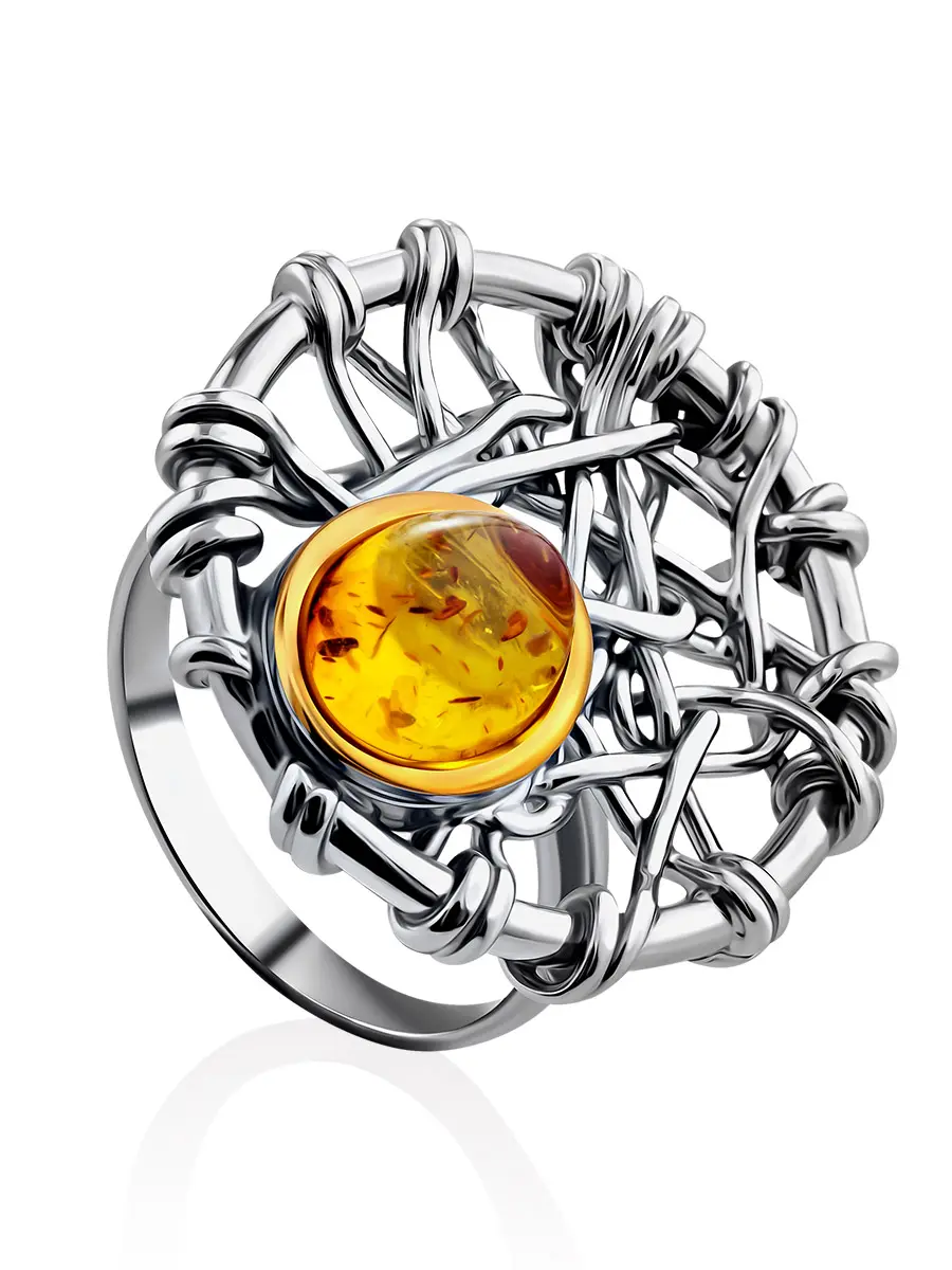картинка Необычное кольцо из натурального янтаря «Гнездо» в онлайн магазине