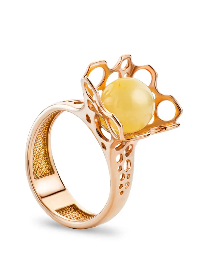 картинка Удивительное кольцо «Женева» из золочёного серебра и янтаря в онлайн магазине