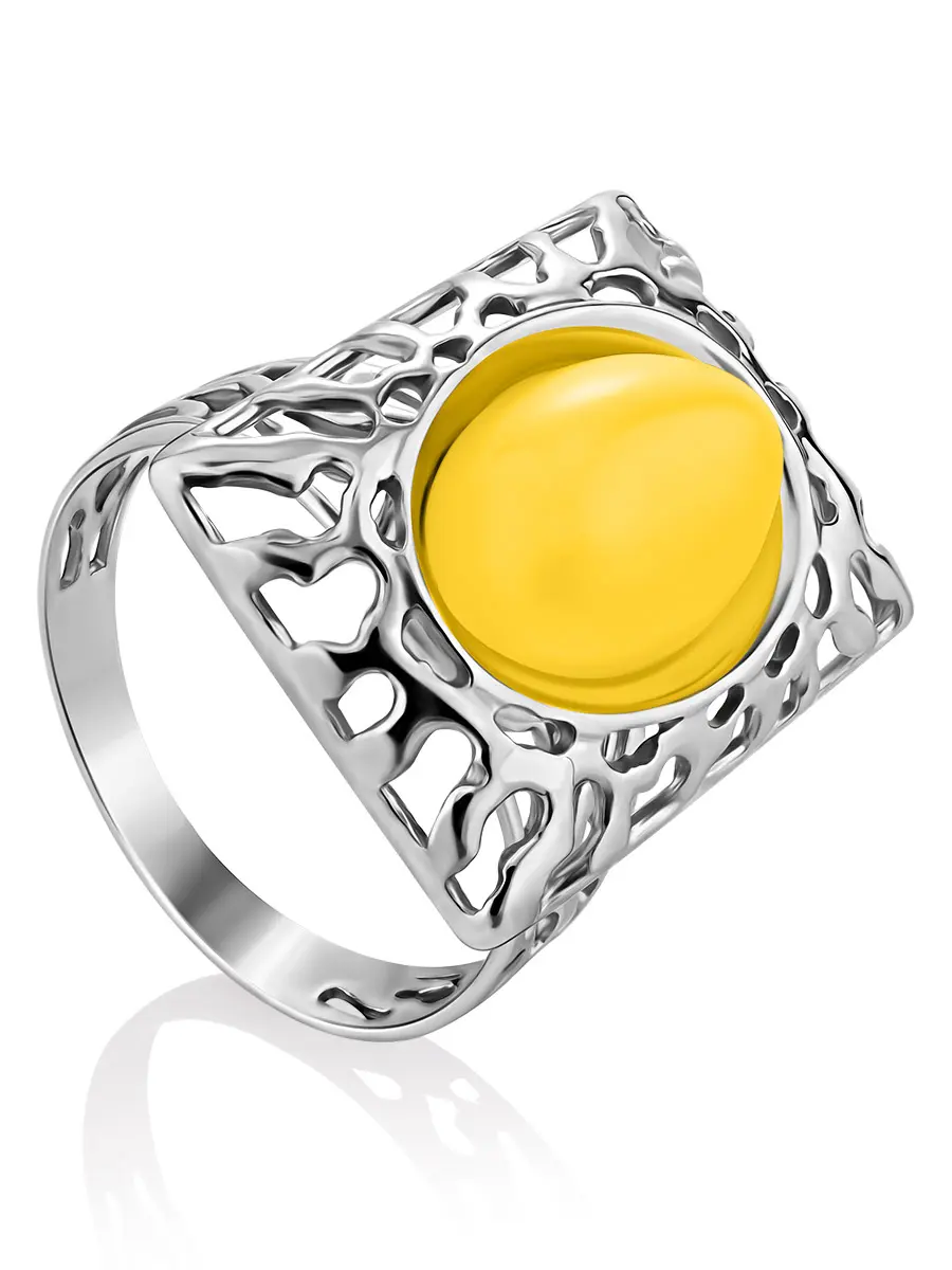 картинка Ажурное прямоугольное кольцо с овальной янтарной вставкой медового цвета «Венера» в онлайн магазине