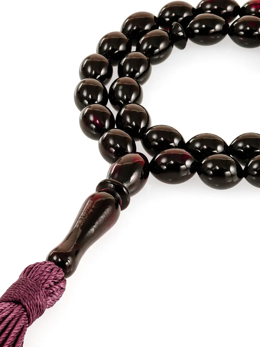 картинка Небольшие чётки из формованного тёмно-вишнёвого янтаря на 33 бусины-оливки в онлайн магазине