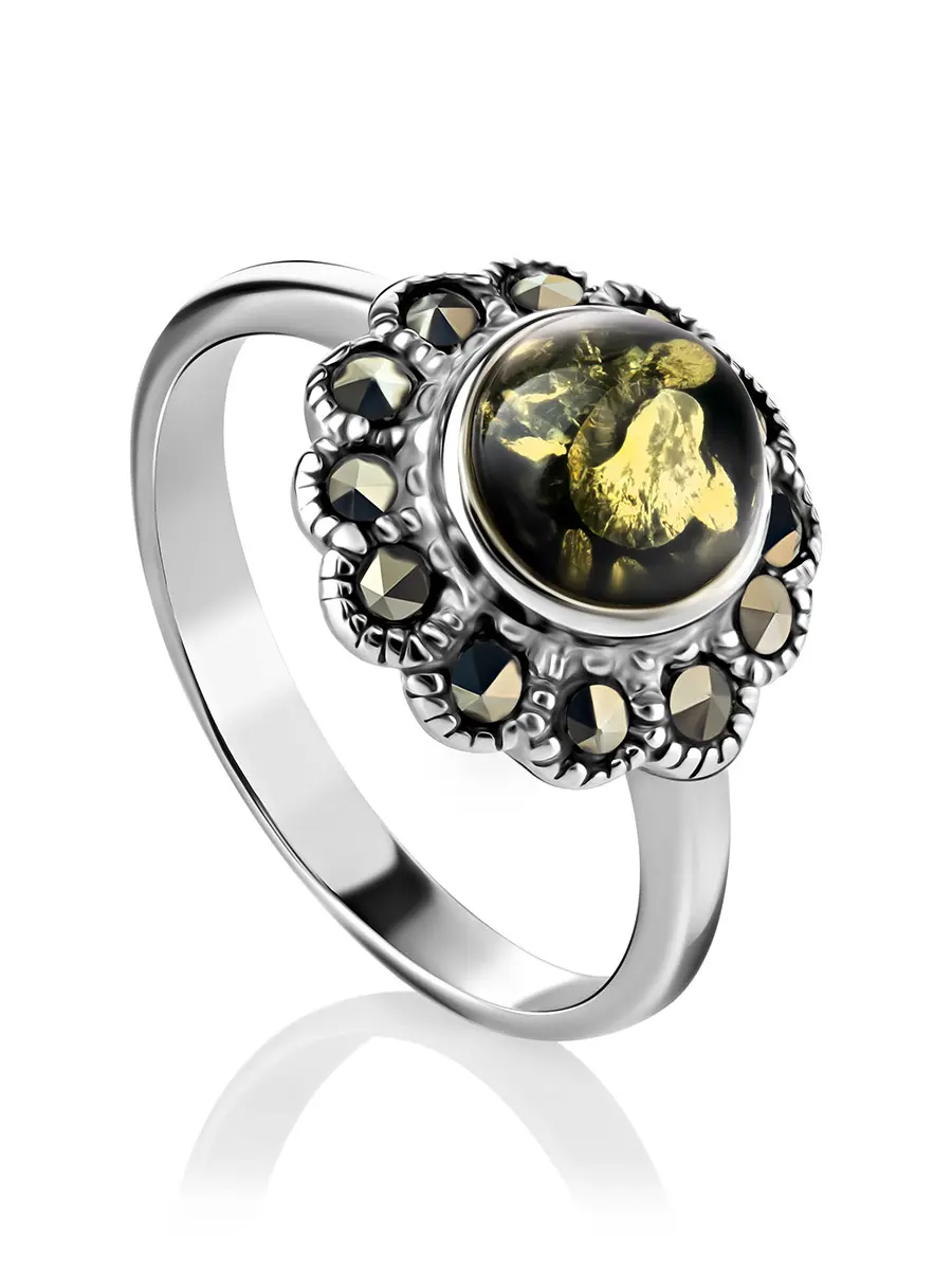 картинка Очаровательное кольцо «Эйфория» с зелёным янтарём и марказитами в онлайн магазине