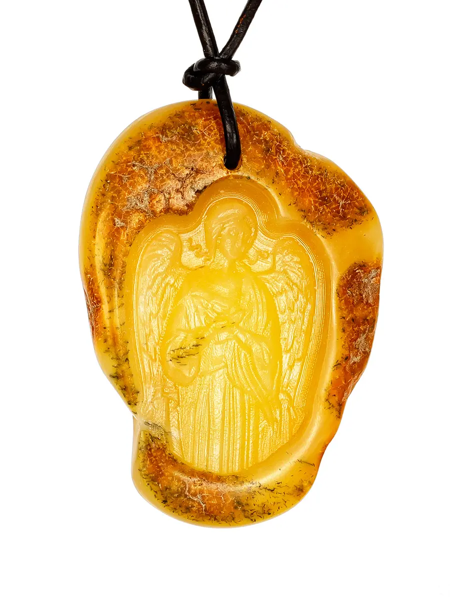 картинка Необычный кулон из натурального балтийского янтаря с резьбой «Ангел-Хранитель» в онлайн магазине