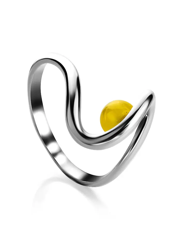 картинка Изящное серебряное кольцо с янтарём медового цвета «Лея» в онлайн магазине