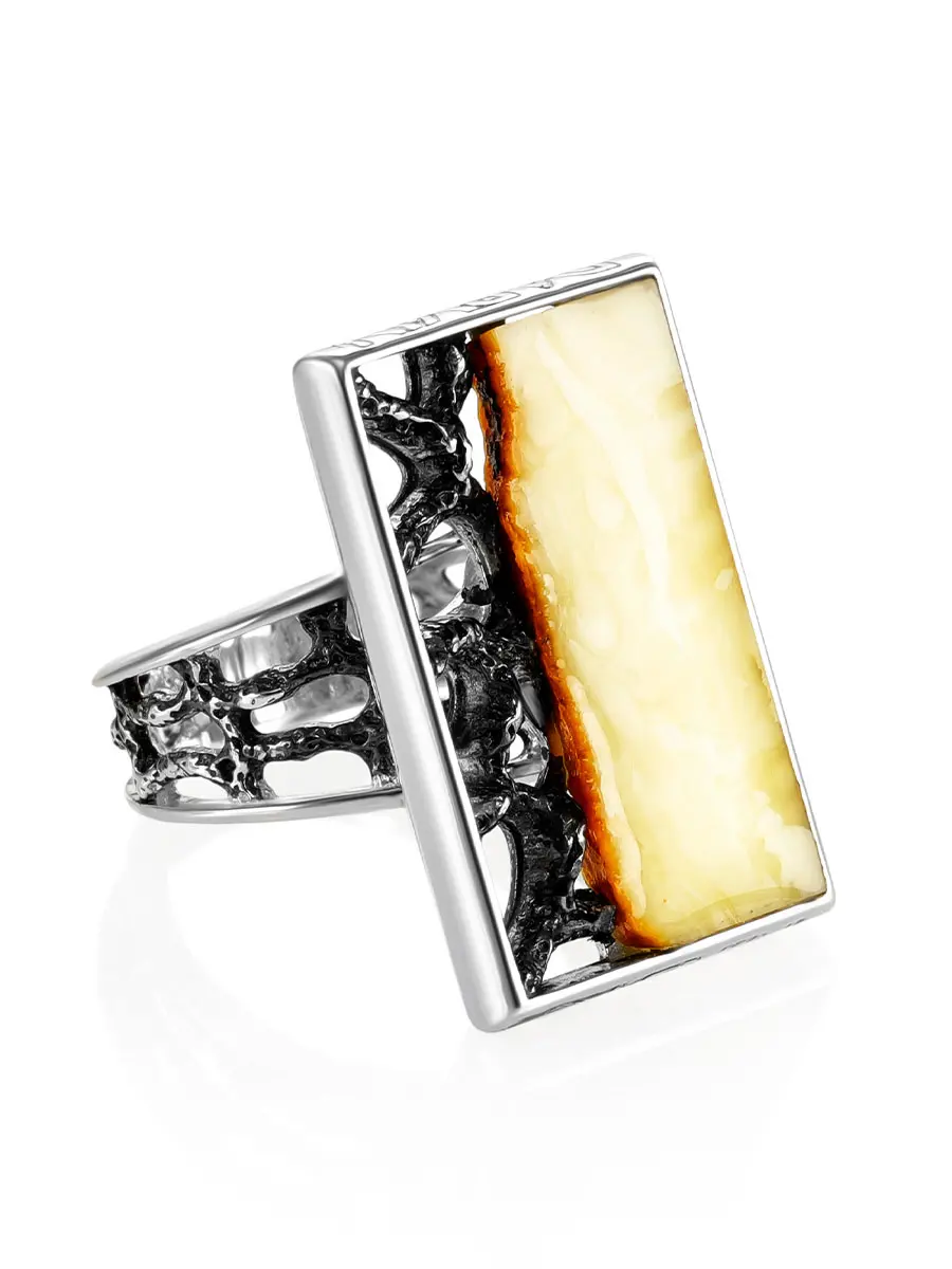 картинка Оригинальное серебряное кольцо со вставкой из натурального янтаря «Модерн» в онлайн магазине