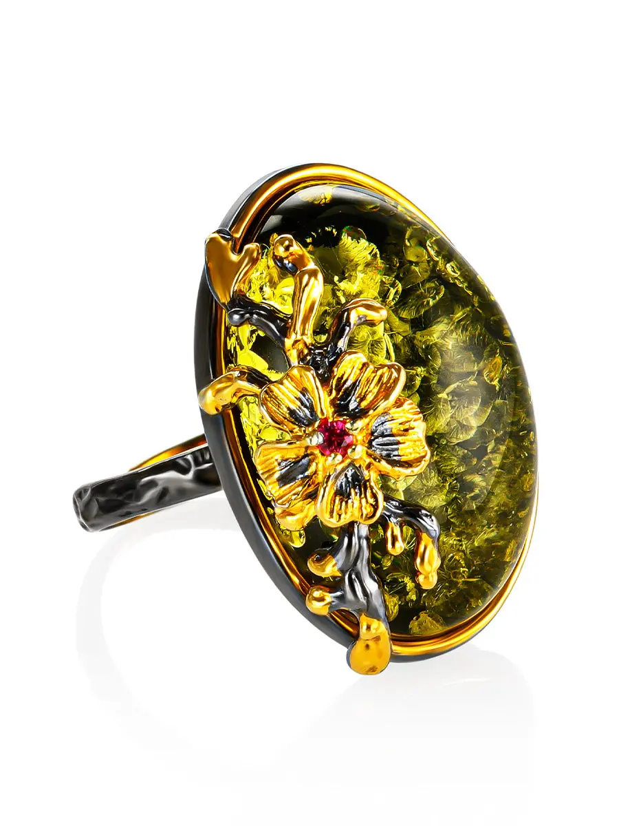 картинка Роскошное кольцо «Версаль», украшенное янтарём с необычной текстурой в онлайн магазине