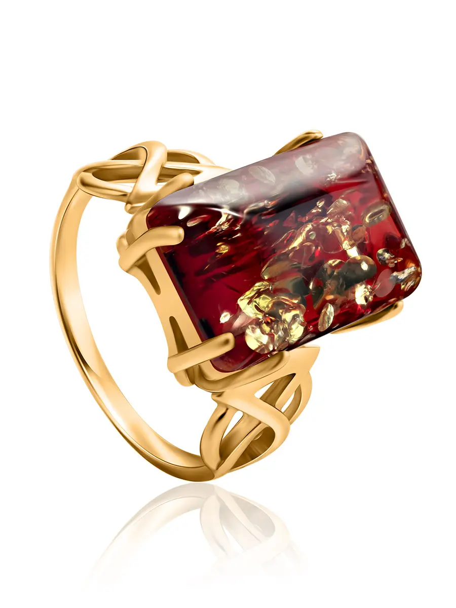 картинка Роскошное яркое кольцо «Спарта» из красного янтаря в онлайн магазине