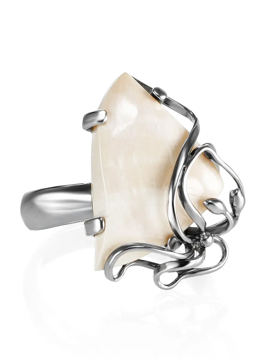 картинка Необычное кольцо из серебра с бивнем мамонта «Эра» в онлайн магазине