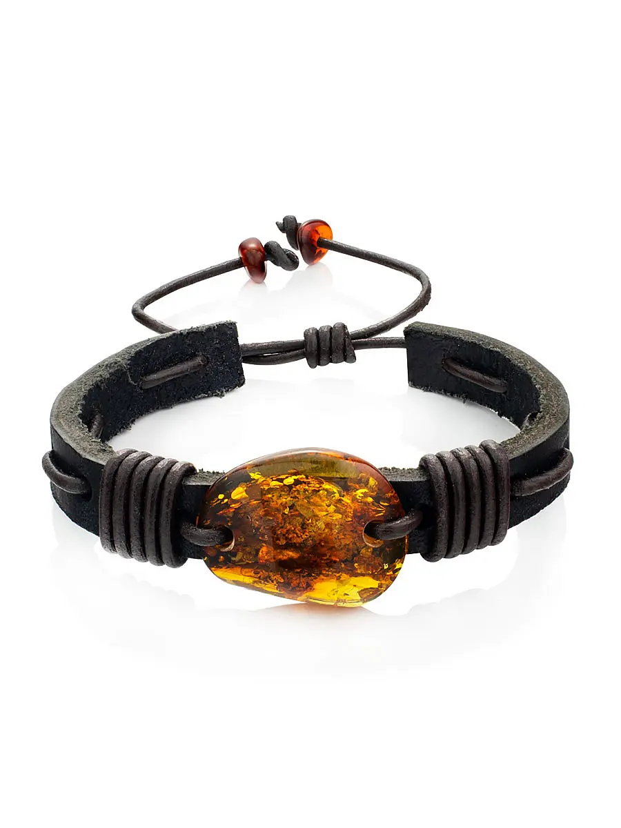 картинка Стильный браслет из черной кожи с крупным искрящимся янтарём «Копакабана» в онлайн магазине