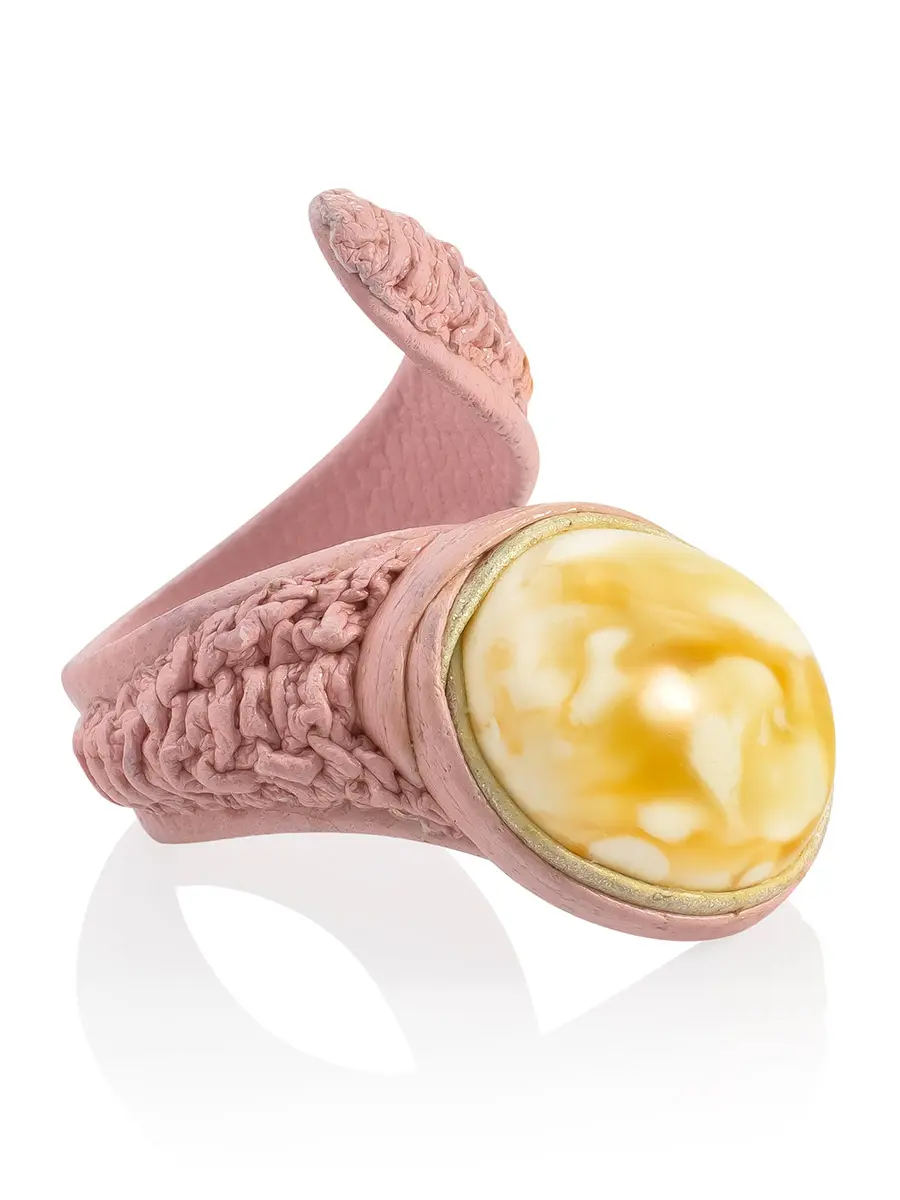картинка Потрясающее кольцо из натуральной кожи и янтаря «Змейка» в онлайн магазине