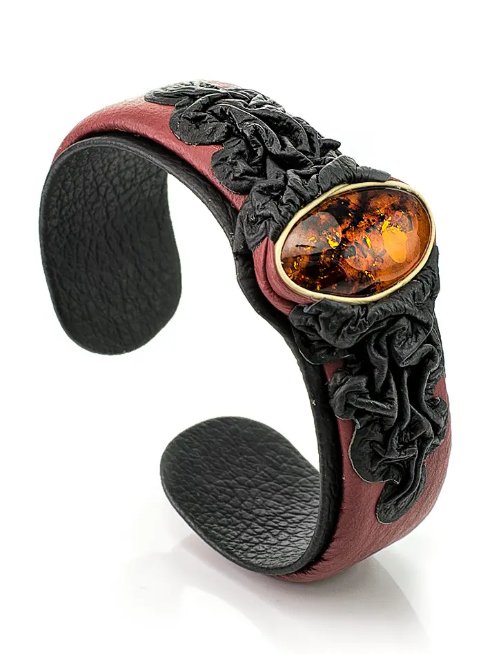 картинка Эффектный браслет «Амазонка» из кожи со вставкой из натурального янтаря в онлайн магазине