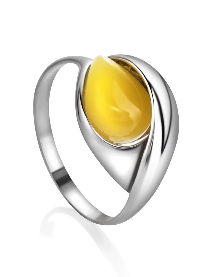 картинка Нежное кольцо «Пион» из серебра с янтарём медового цвета в онлайн магазине