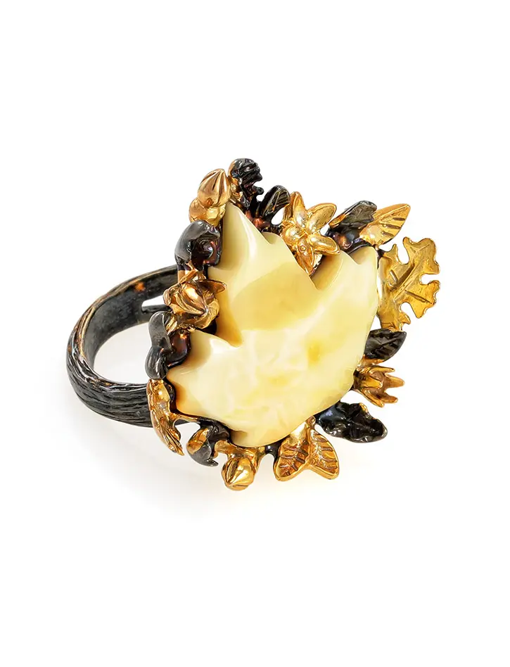 картинка Эксклюзивное серебряное кольцо с натуральным медовым янтарём «Канада» в онлайн магазине