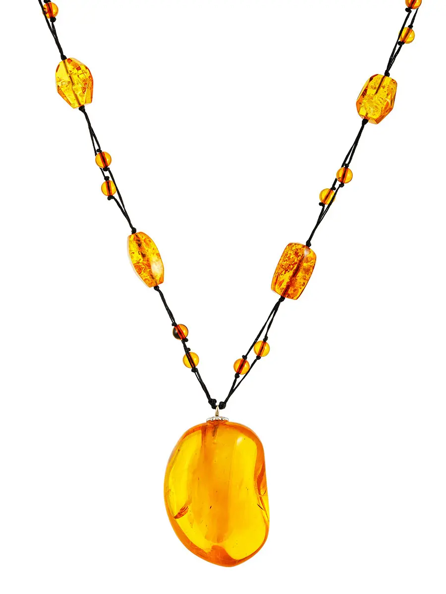 картинка Ожерелье в этническом стиле из натурального балтийского янтаря «Мадагаскар» в онлайн магазине