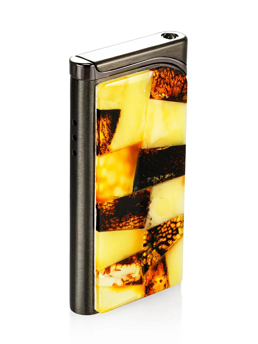 картинка Стильная зажигалка в металлическом корпусе, украшенная янтарной мозаикой в онлайн магазине