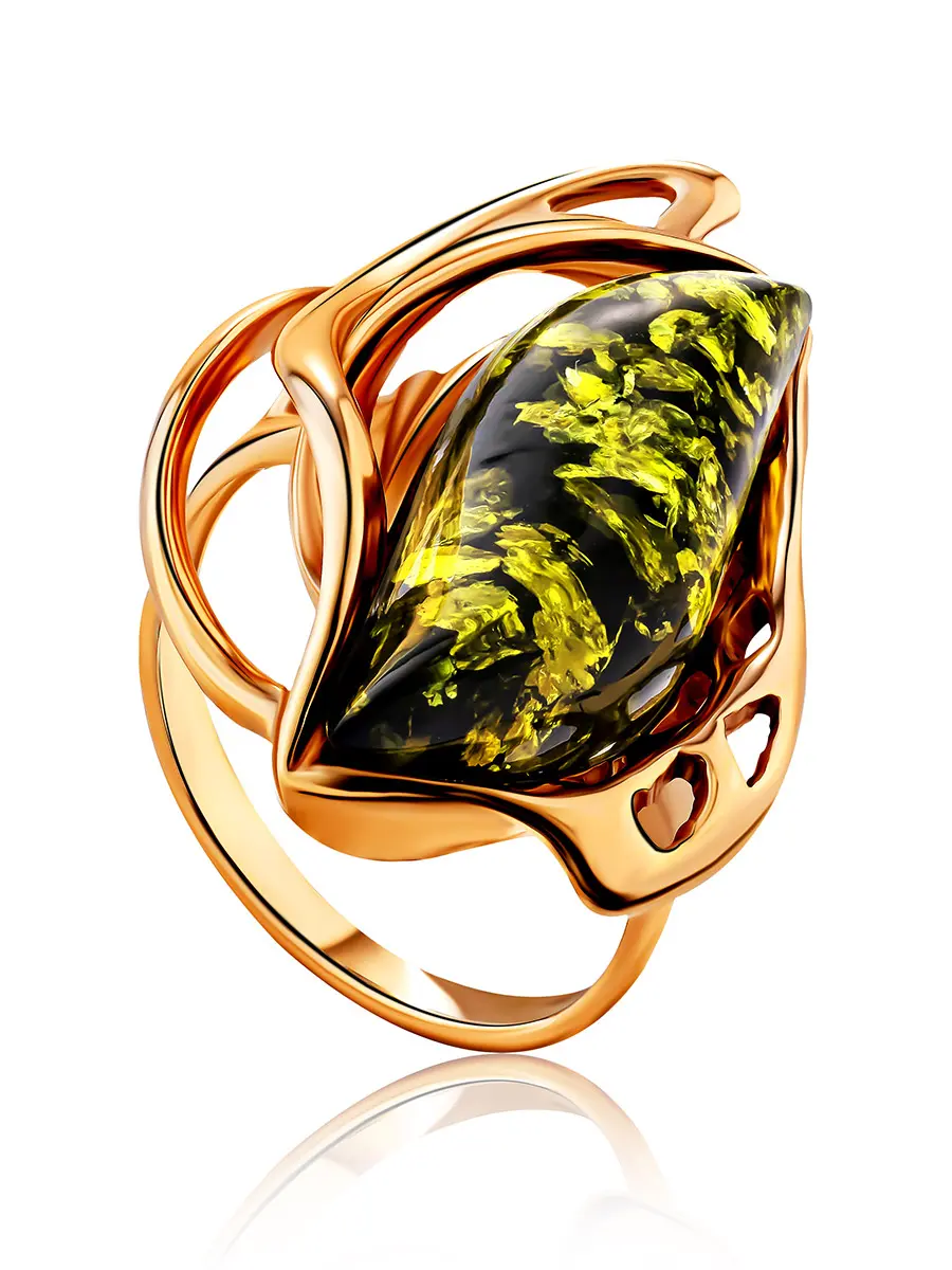картинка Эффектное позолоченное кольцо с зелёным янтарём «Иллюзия» в онлайн магазине