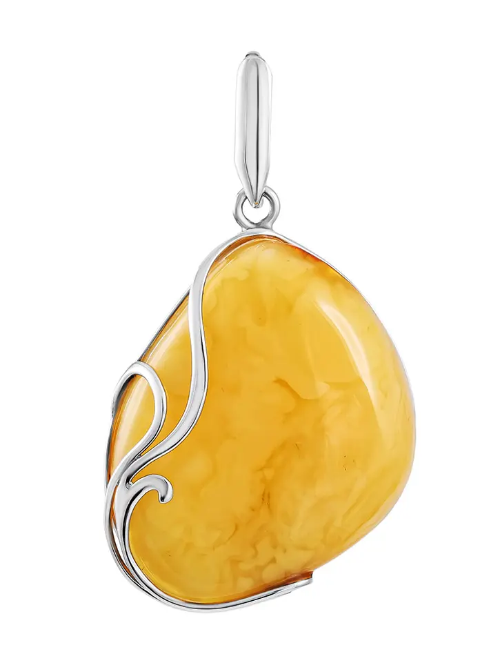 картинка Кулон из натурального цельного янтаря в серебре в онлайн магазине