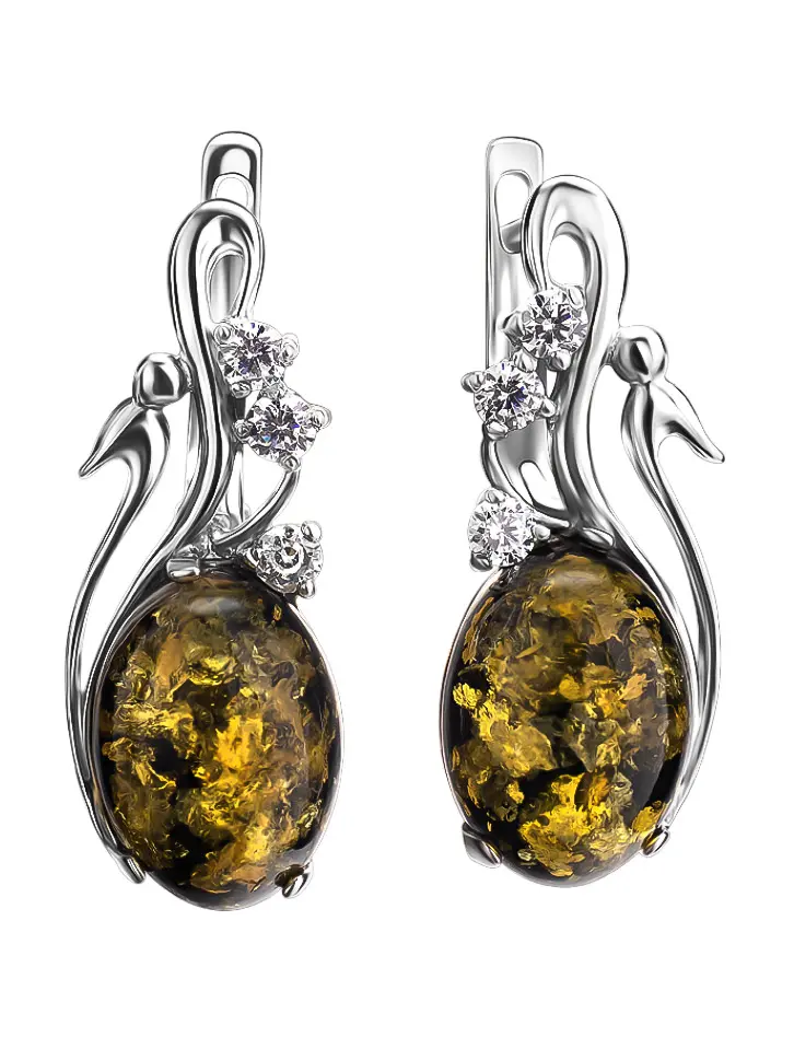 картинка Стильные серебряные серьги с натуральным зеленым искрящимся янтарем и кристаллами «Мелисса» в онлайн магазине