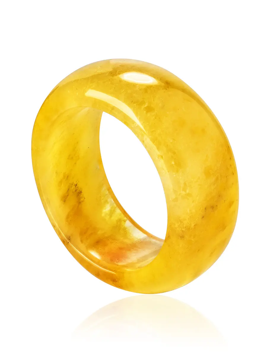 картинка Стильное кольцо из формованного янтаря медового цвета «Везувий» в онлайн магазине