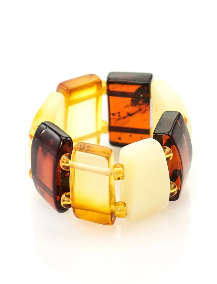 картинка Стильное кольцо из натурального балтийского янтаря на резинке в онлайн магазине