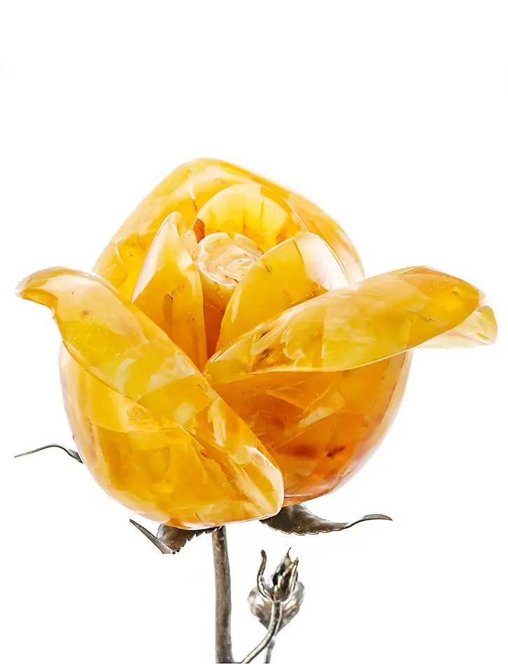 картинка Крупная декоративная роза из натурального янтаря медового цвета в онлайн магазине