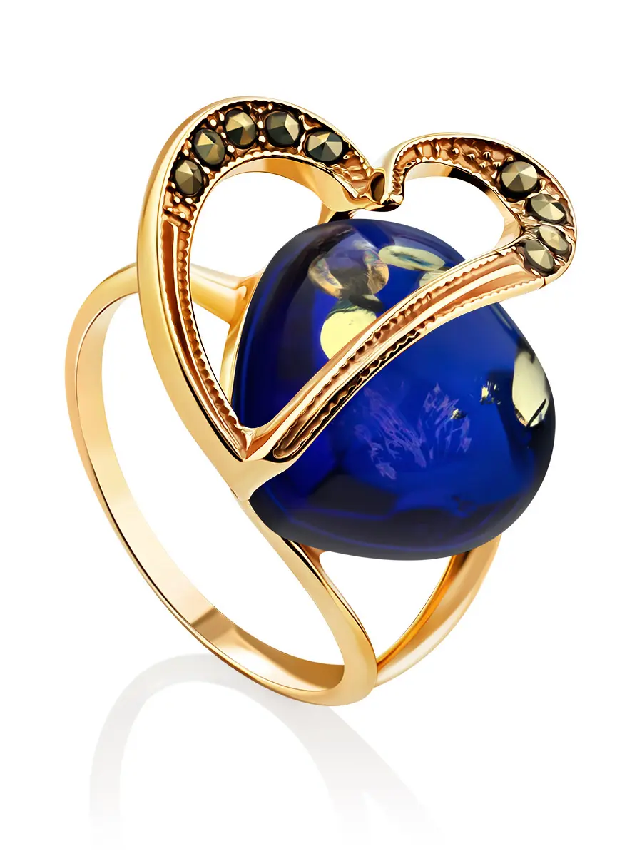 картинка Эффектное кольцо из янтаря синего цвета с марказитами «Эйфория» в онлайн магазине