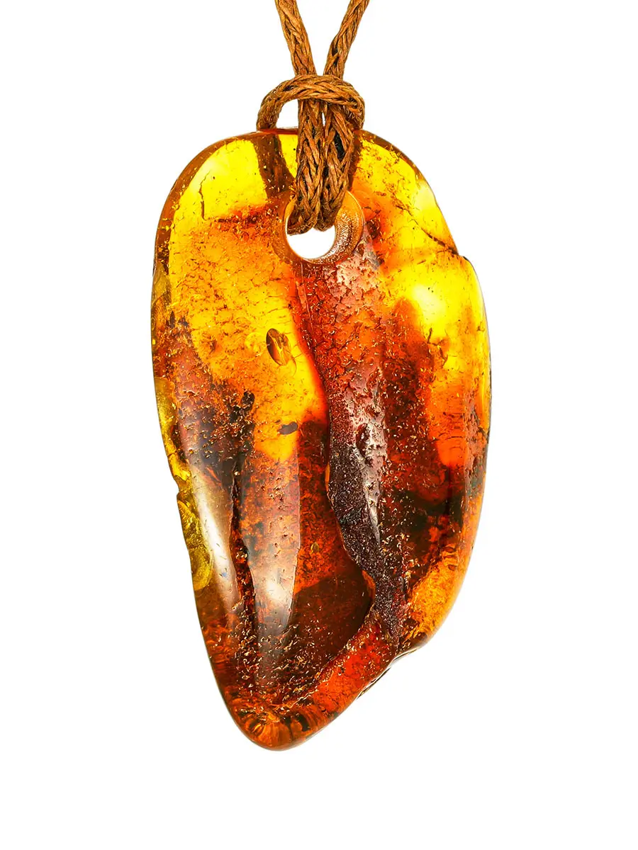картинка Вытянутый кулон из коньячного янтаря с природной текстурой в онлайн магазине