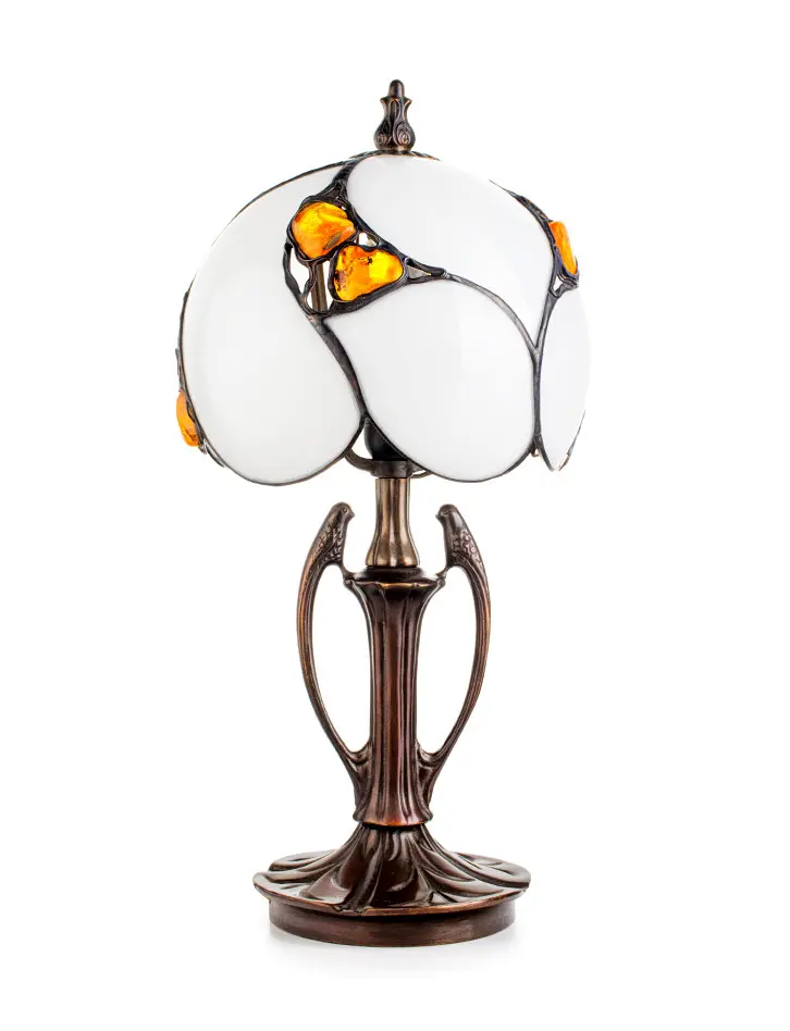картинка Изящная лампа «Райские птицы» с вставками натурального цельного янтаря в онлайн магазине