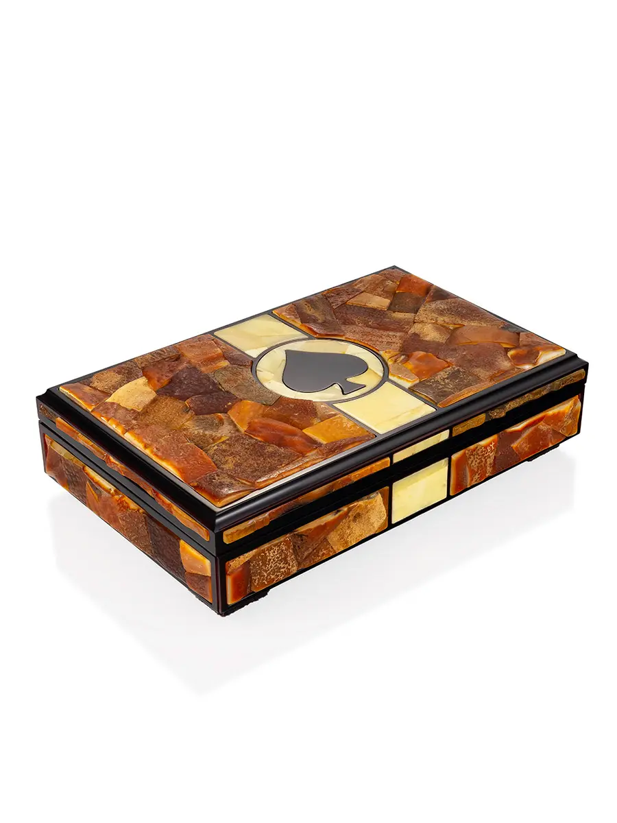 картинка Набор для карточных игр: шкатулка из янтаря, кубики и две колоды карт в онлайн магазине