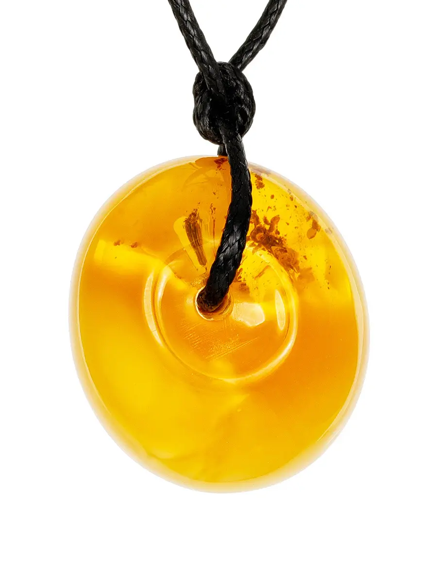 картинка Глянцевый кулон из натурального янтаря медового цвета «Донат» в онлайн магазине