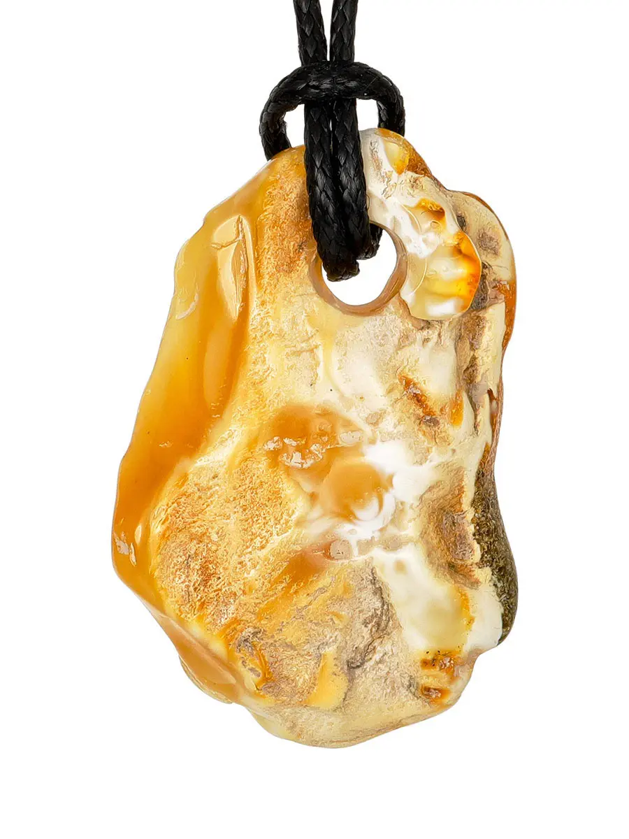 картинка Подвеска из натурального цельного янтаря природной формы в онлайн магазине