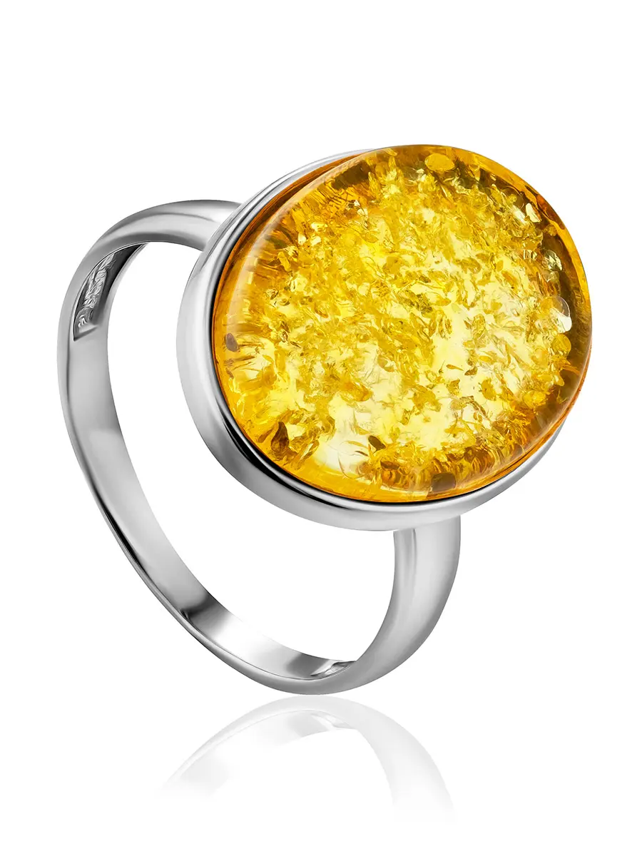 картинка Красивое сияющее кольцо «Бенефис» из серебра и натурального янтаря лимонного цвета в онлайн магазине