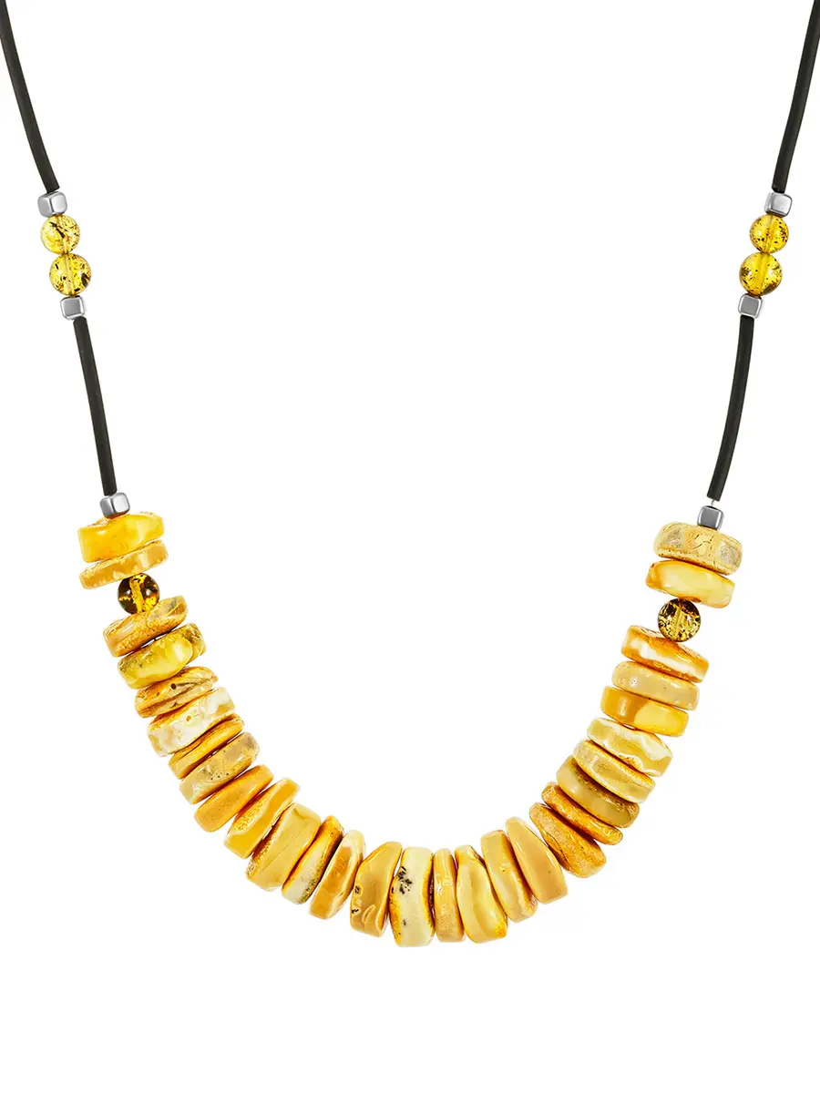 картинка Стильное колье-шнурок с натуральным янтарём «Шайбы текстурные» в онлайн магазине