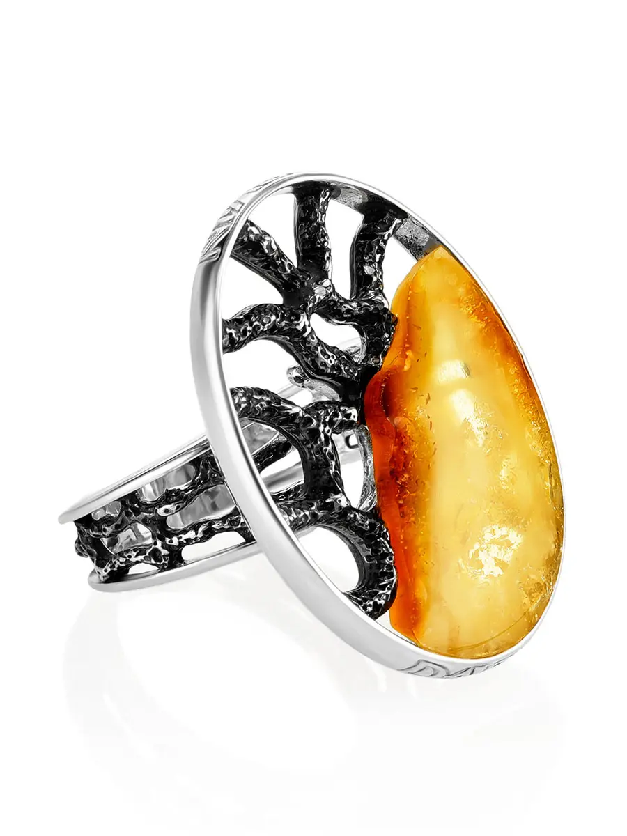 картинка Кольцо «Модерн» овальной формы со вставкой из полупрозрачного янтаря в онлайн магазине