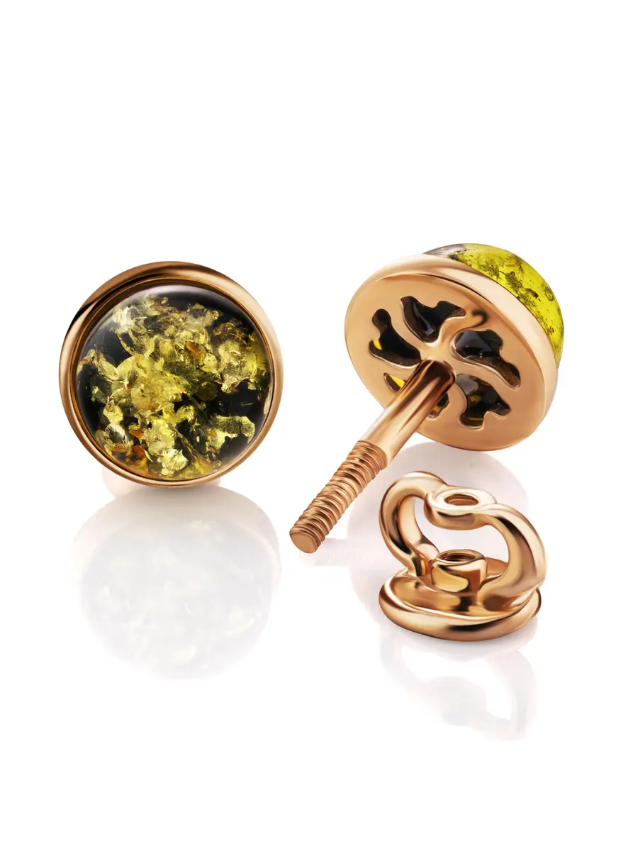 картинка Золотые серьги-пусеты круглой формы «Ягодки» из натурального зелёного янтаря в онлайн магазине
