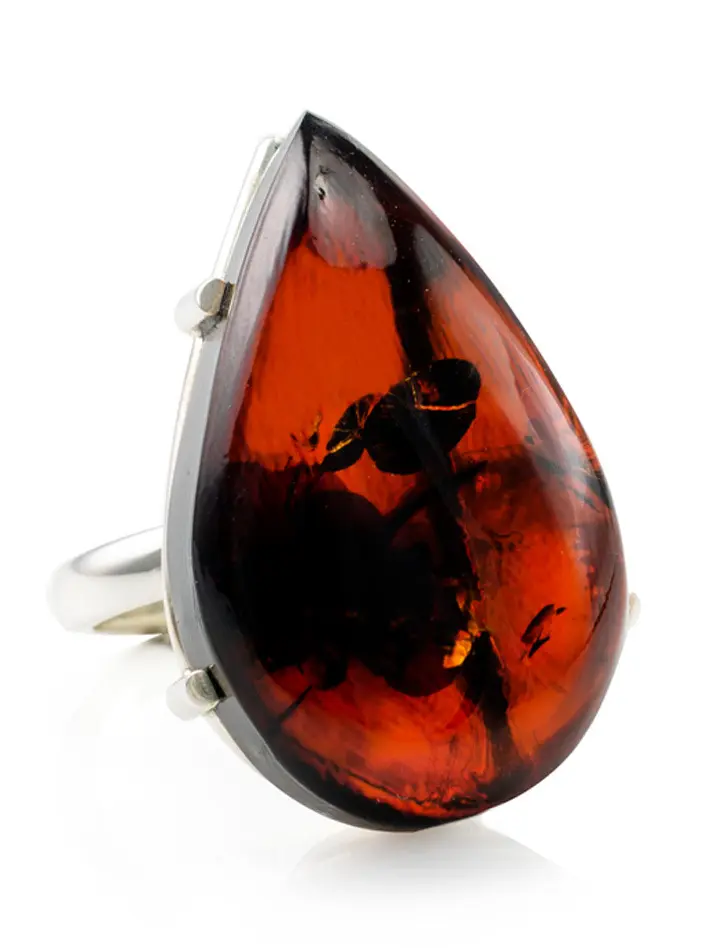 картинка Эффектное кольцо из серебра с натуральным янтарём вишнёвого цвета «Глянец» в онлайн магазине