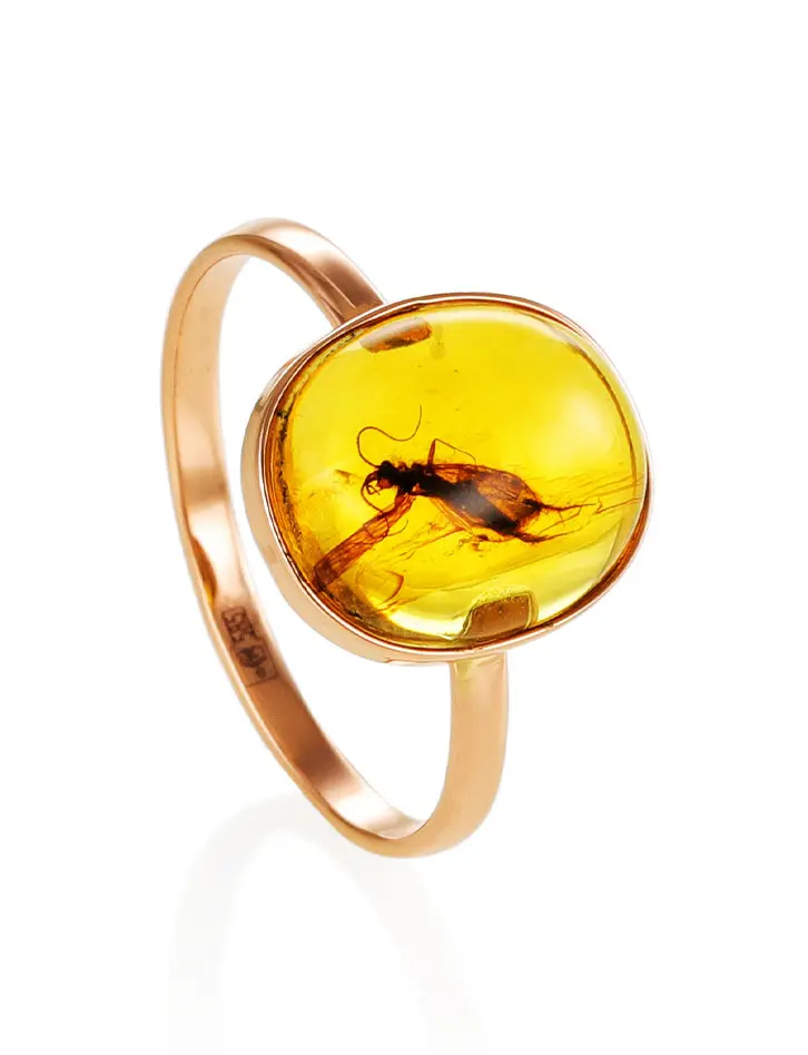 картинка Уникальное кольцо «Клио» из золота с натуральным балтийским янтарём с инклюзом в онлайн магазине