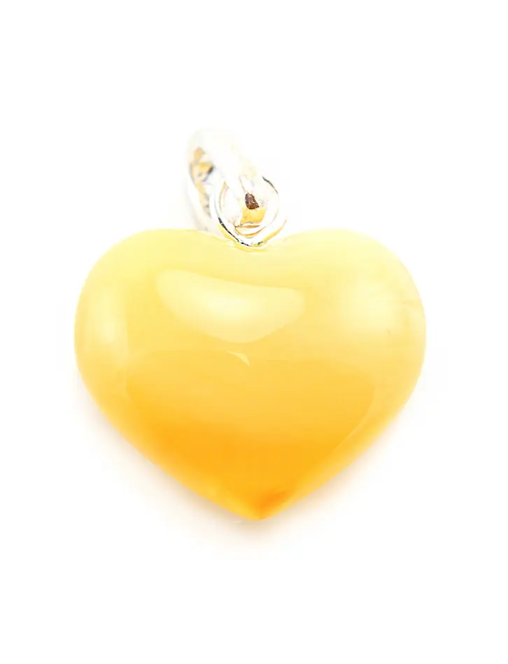 картинка Кулон в форме сердечка из натурального янтаря в онлайн магазине