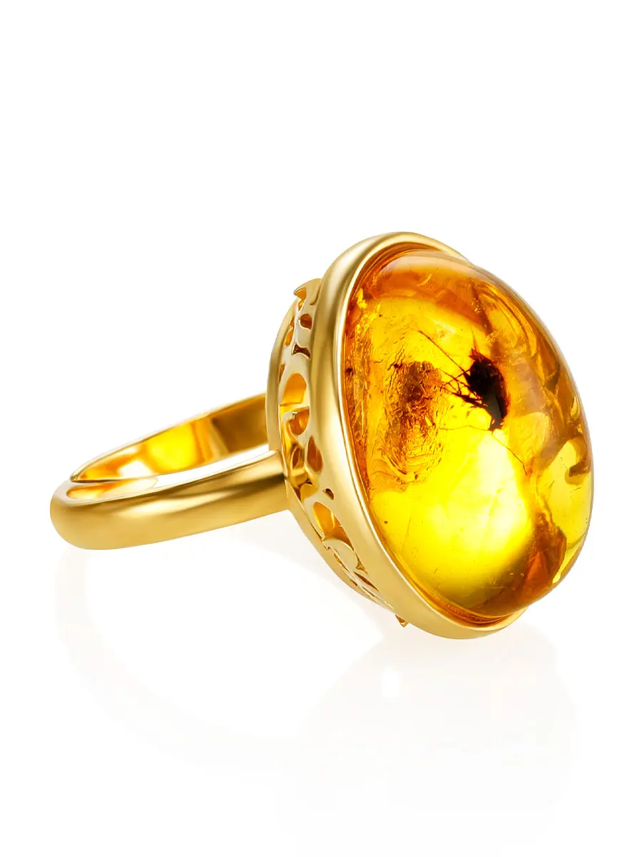 картинка Позолоченное кольцо с натуральным янтарём с включением насекомого «Клио» в онлайн магазине