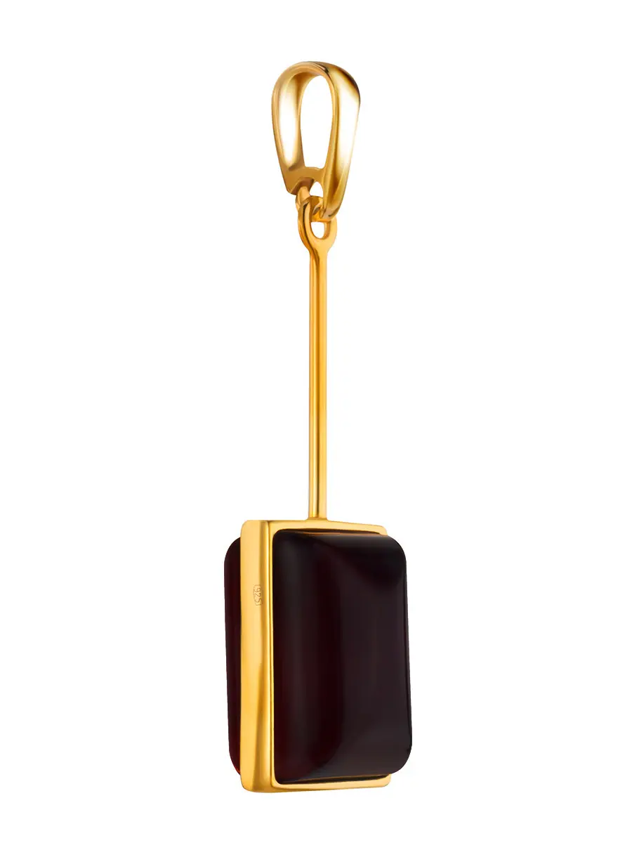 картинка Яркий объёмный кулон с вишнёвым янтарём «Спарта» в онлайн магазине