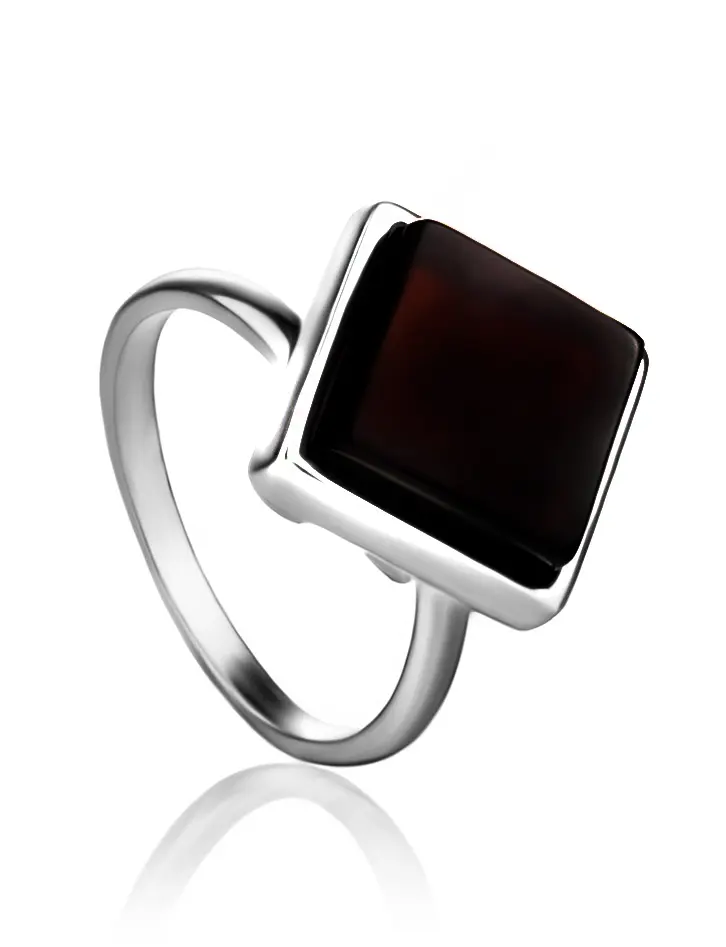 картинка Стильное геометрическое кольцо из серебра и натурального вишнёвого янтаря «Овация» в онлайн магазине