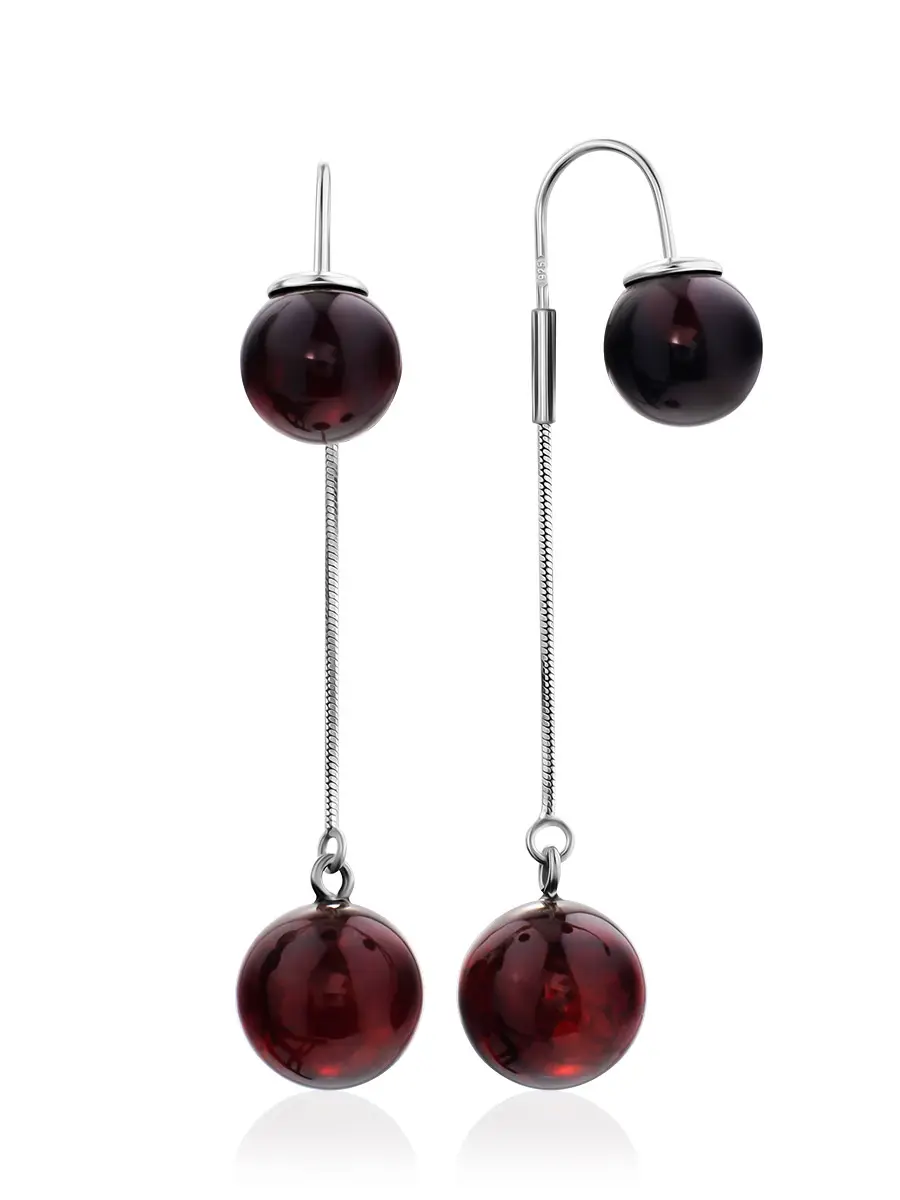 картинка Яркие продевные серьги из серебра и тёмно-вишнёвого янтаря «Пигаль» в онлайн магазине