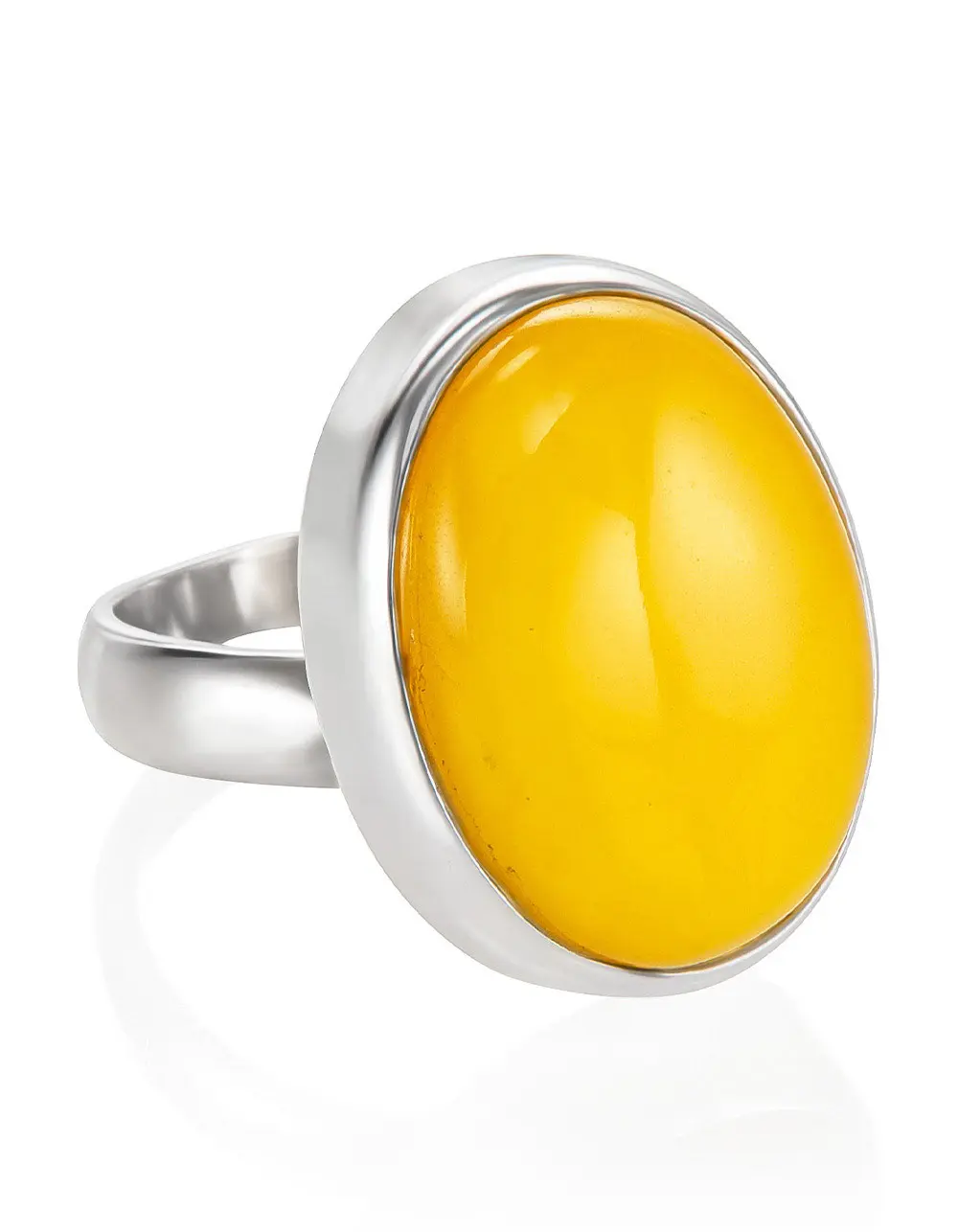 картинка Кольцо «Глянец» со вставкой из натурального медового янтаря в онлайн магазине