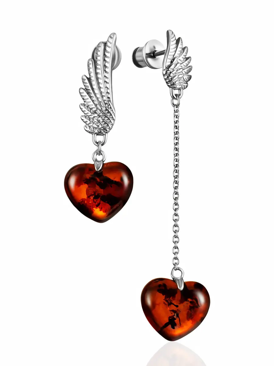 картинка Асимметричные серьги с янтарными сердечками на застёжках-гвоздиках «Сердце» в онлайн магазине